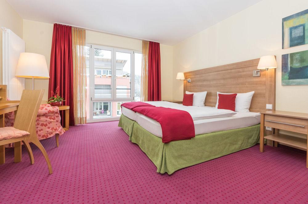 Hotel Harzer am Kurpark Bad Herrenalb Dış mekan fotoğraf